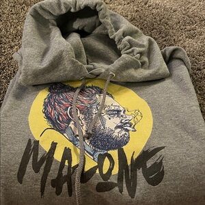 Malone- Jerzees Gray Hoodie with Artistic Graphic. XL. Mens-Unisex.